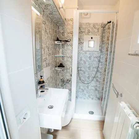 Bnbina2: Nel Centro Di * Кьявари